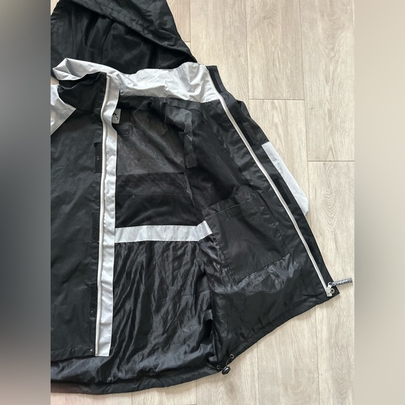 Black and silver raincoat with hood by Chams size large - Picture 2 of 4